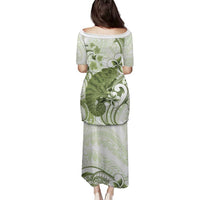 Green And White Hawaii Chameleon Family Matching Puletasi and Hawaiian Shirt Plumeria Polynesian Tribal Art