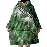 Green Traditional Cloak Aotearoa Wearable Blanket Hoodie Maori Paua Shell Korowai Pattern