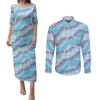 Blue Hawaii Palaka Honohono Pikake Couples Matching Puletasi and Long Sleeve Button Shirt Hawaiian Orchid Lei Polynesian Pattern - Polynesian Pride