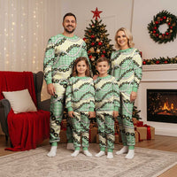 Green Palaka Hawaii Christmas Pajama Set Kukui Nut Pikake Lei Hawaiian Tapa Pattern LT14 - Polynesian Pride