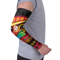 Vanuatu Christmas Arm Sleeves Joyeux Noel Surfing Santa With Boar Tusk - Polynesian Pride