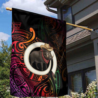 Vanuatu Boar Cowboy Garden Flag Tusk Gradient Polynesian Pattern - Polynesian Pride