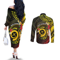 Vanuatu Christmas Couples Matching Off The Shoulder Long Sleeve Dress and Long Sleeve Button Shirt Vanuatuan Pig Tusk - Meri Krismas!