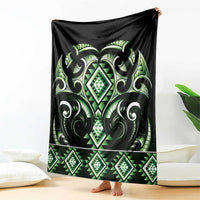 Green Ngaru Taniko With Aotearoa Maori Tattoo Blanket