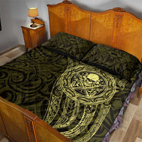 New Zealand Skull Darts Quilt Bed Set Aotearoa Maori Chest Tattoo Stylized Gold LT14 - Polynesian Pride