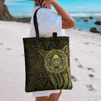 New Zealand Skull Darts Tote Bag Aotearoa Maori Chest Tattoo Stylized Gold - Polynesian Pride