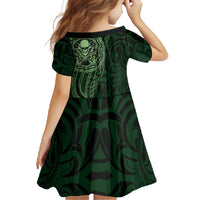 New Zealand Skull Darts Family Matching Short Sleeve Bodycon Dress and Hawaiian Shirt Aotearoa Maori Chest Tattoo Stylized Green - Polynesian Pride