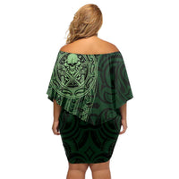New Zealand Skull Darts Off Shoulder Short Dress Aotearoa Maori Chest Tattoo Stylized Green - Polynesian Pride