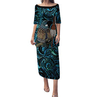 New Zealand Tui Bird Taiaha Family Matching Puletasi and Hawaiian Shirt Maori Weapon Paua Shell Mix Silver Fern LT14 Mom's Dress Turquoise - Polynesian Pride