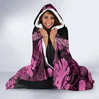 Pink Hawaii Kukui Nut Lei Hooded Blanket Hawaiian Pattern Monstera Tropical Vibes - Polynesian Pride