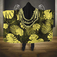 Yellow Hawaii Kukui Nut Lei Hooded Blanket Hawaiian Pattern Monstera Tropical Vibes - Polynesian Pride
