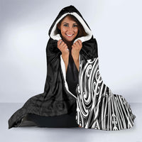 Black New Zealand Puhoro Maori Tattoo Hooded Blanket LT14 - Polynesian Pride