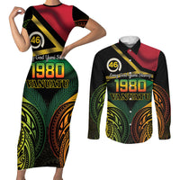 Vanuatu 1980 Couples Matching Short Sleeve Bodycon Dress and Long Sleeve Button Shirt Hapi 46 Yia Indipendens Anivesari LT14 Black - Polynesian Pride