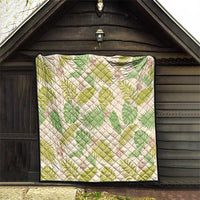 Beige Hawaii Plumeria Lei With Tropical Leaves Quilt