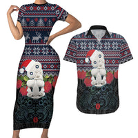 New Zealand Hei Tiki Christmas In July Couples Matching Short Sleeve Bodycon Dress and Hawaiian Shirt Pohutukawa Santa Xmas Polynesian Pattern LT22 Black - Polynesian Pride