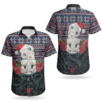 New Zealand Hei Tiki Christmas In July Couples Matching Summer Maxi Dress and Hawaiian Shirt Pohutukawa Santa Xmas Polynesian Pattern LT22 - Polynesian Pride