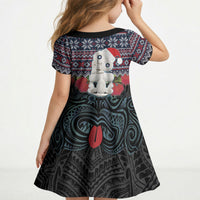 New Zealand Hei Tiki Christmas In July Kid Short Sleeve Dress Pohutukawa Santa Xmas Polynesian Pattern LT22 - Polynesian Pride