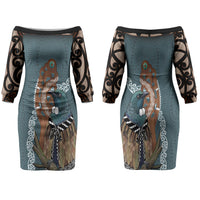 New Zealand Tui Bird Maripi Family Matching Off The Shoulder Long Sleeve Dress and Hawaiian Shirt Maori Weapon Kowhaiwhai Pattern LT22 Mom's Dress Slate Blue - Polynesian Pride