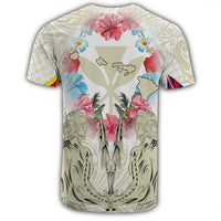 Hawaii Map Kanaka Two Men Holding Flag T Shirt Beige - Polynesian Pride