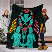 Hawaii Map Kanaka Two Men Holding Flag Premium Blankets Turquoise - AH - Polynesian Pride