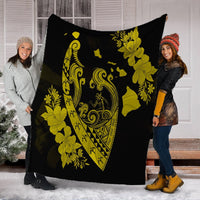 Hawaiian Fish Hook Hibiscus Banzai Surfing Polynesian Premium Blankets Yellow - AH - Polynesian Pride