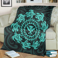 Hawaiian Map Kanaka Turtles Circle Style Turquoise Polynesian Premium Blankets - AH - Polynesian Pride