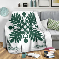 Hawaiian Quilt Maui Plant And Hibiscus Premium Blanket - Sacramento White - AH - Polynesian Pride