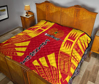 Papua New Guinea Premium Quilt - Papua New Guinea Coat Of Arsms Polynesian Yellow Tattoo - Polynesian Pride