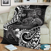 Fiji Premium Blanket - White Shark Polynesian Tattoo White - Polynesian Pride
