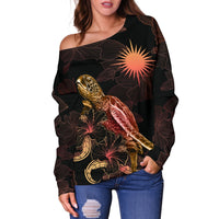 Marshall Islands Polynesian Women's Off Shoulder Sweater - Turtle With Blooming Hibiscus Gold - Polynesian Pride