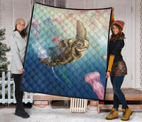 Hawaii Turtle And Jellyfish In Deep Sea Moana Premium Quilt - Polynesian Pride