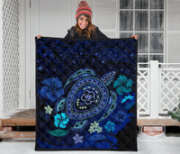 Hawaiian Blue Ocean Honu And Flowers Premium Quilt - Polynesian Pride