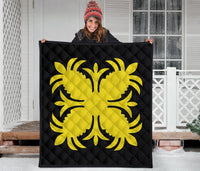 Hawaiian Premium Quilt Royal Pattern - Black And Yellow - A2 Style - Polynesian Pride