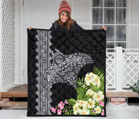Hawaii Premium Quilt - Mantaray With Hibiscus Flowers - Polynesian Pride