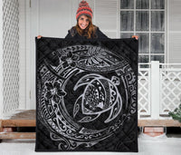 Hawaiian Turtle Polynesian White Premium Quilt - Polynesian Pride