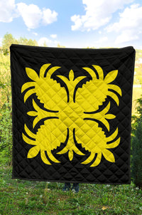Hawaiian Premium Quilt Royal Pattern - Black And Yellow - A2 Style - Polynesian Pride