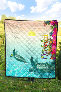 Polynesian Hawaii Quilts - View sea Hawaii with Turtle and Whale - Polynesian Pride