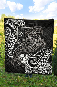 Fiji Premium Quilt - White Shark Polynesian Tattoo - Polynesian Pride