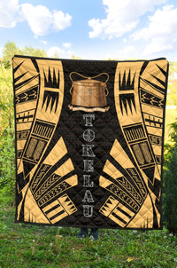 Tokelau Premium Quilt - Tokelau Coat Of Arms Polynesian Gold Tattoo - Polynesian Pride