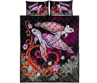 (Personalised) Hawaii Turtle Couple Valentine's Hibiscus Plumeria Quilt Bed Set - Valentine Style - AH Black - Polynesian Pride