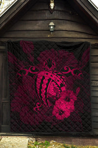 Hawaii Hibiscus Premium Quilt - Harold Turtle - Calico Red - Polynesian Pride