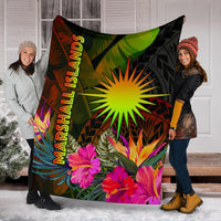 Marshall Islands Polynesian Premium Blanket - Hibiscus and Banana Leaves - Polynesian Pride