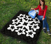 Hawaiian Premium Quilt Royal Pattern - Black And White - A1 Style - Polynesian Pride
