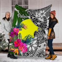 Palau Premium Blanket White - Turtle Plumeria Banana Leaf White - Polynesian Pride