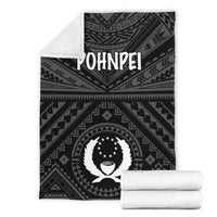 Pohnpei Premium Blanket - Pohnpei Seal With Polynesian Tattoo Style ( Black) - Polynesian Pride