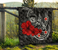 Polynesian Hawaii Premium Quilt - Humpback Whale with Hibiscus (White) - Polynesian Pride