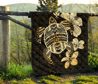 Hawaiian Kanaka Hibiscus Plumeria Mix Polynesian Turtle Premium Quilt Gold AH - Polynesian Pride