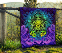 Hawaii Polynesian Premium Quilt - Hawaiian Green Yellow Tiki Face (Purple) - Polynesian Pride