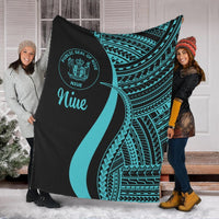 Niue Premium Blanket - Turquoise Polynesian Tentacle Tribal Pattern White - Polynesian Pride