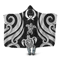 Pohnpei Hooded Blanket - White Tentacle Turtle - Polynesian Pride